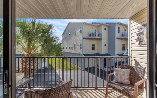 Bayview Beach Condo