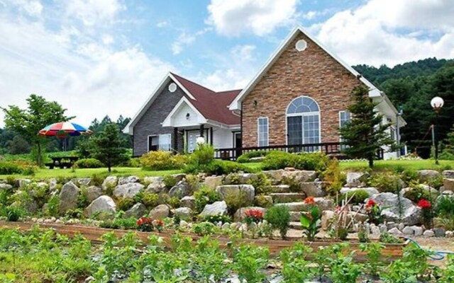 Gapyeong Pine Hill Pension