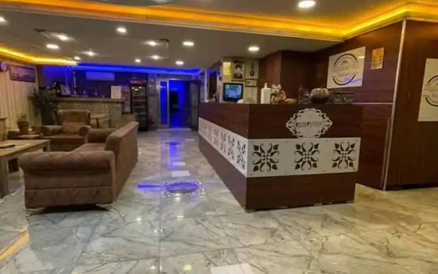 Ozgur Hotel