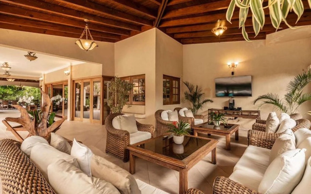 Srvittinivillas Brres/16 Spacius Villa / Large Family/ Group/ Couples/holiday