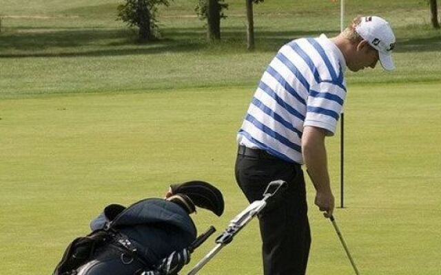 Lakeside Lodge Golf and Country Club