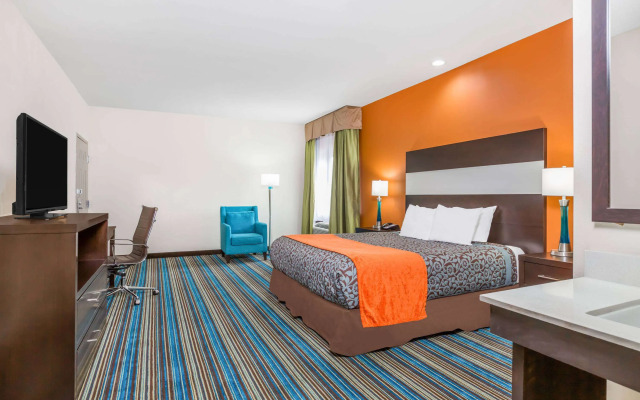 Days Inn & Suites by Wyndham Katy