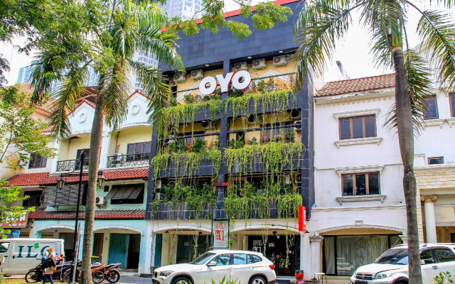 Capital O 217 A1 Hotel