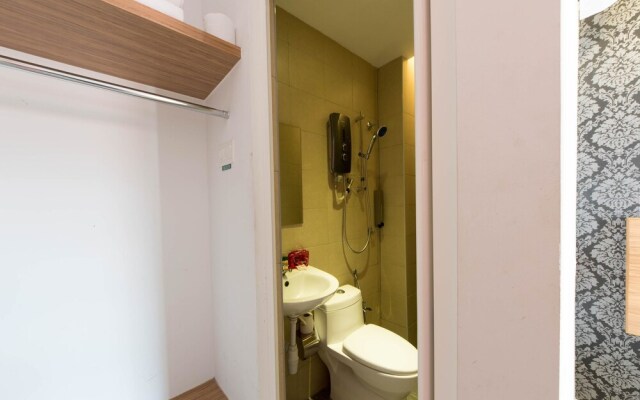 OYO 145 Sovotel Hotel Uptown 36