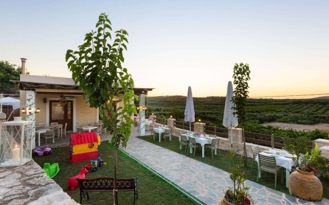 Villa in Crete With Private Pool & Beaches Nearby