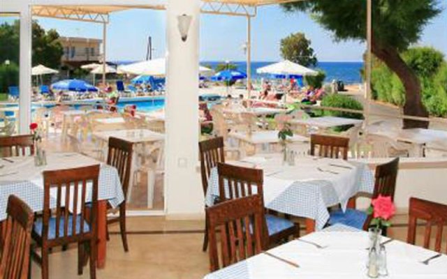 Cretan Filoxenia Beach Hotel