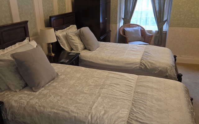 Langport Arms Hotel