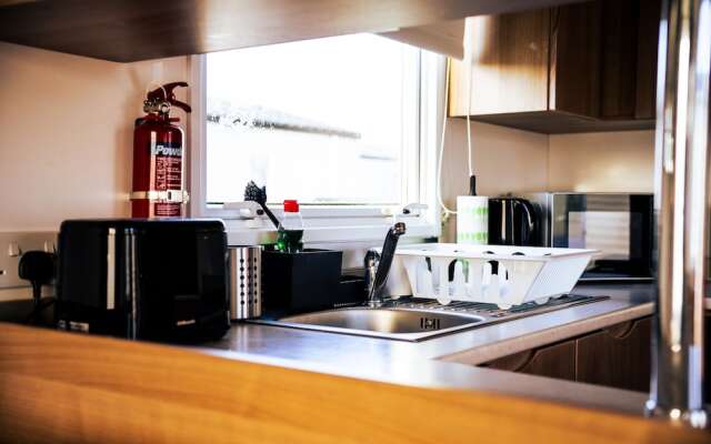 Captivating 6-person Caravan in Rhyl