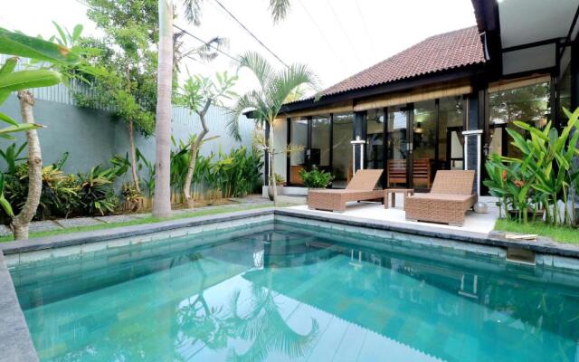 OYO 2542 Villa Iluka 2