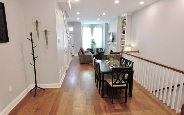 Serene Settler Capitol Hill - 4 Bedroom