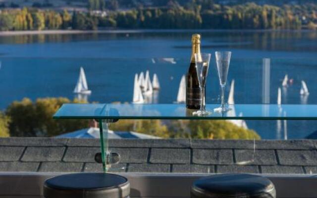 Lakeview Heights Luxury Apartment 2