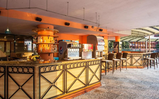 Astera Hotel & Spa