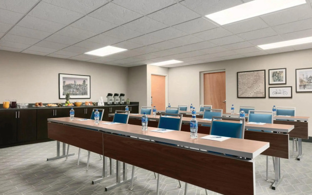 Four Points by Sheraton Raleigh Arena