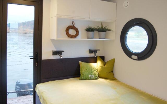 Hausboot greenpartment houseboathotel