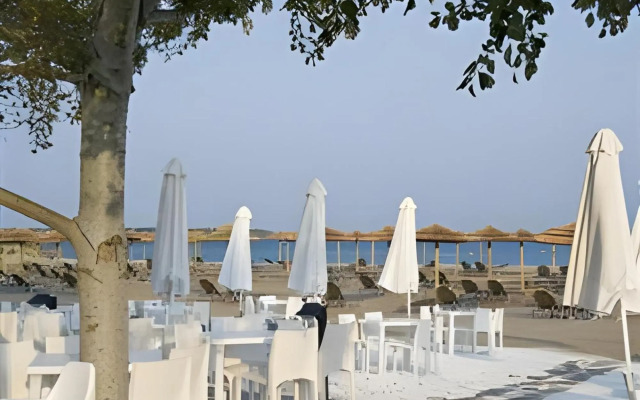 Alea Hotel & Suites