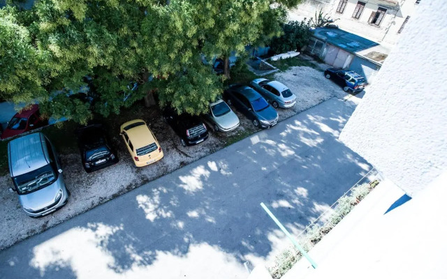 Apartment Little Violet - Balcony & Free Parking