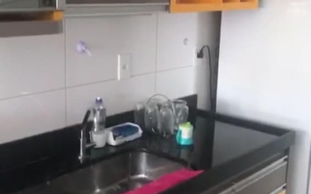 Apto alto padrão com piscina