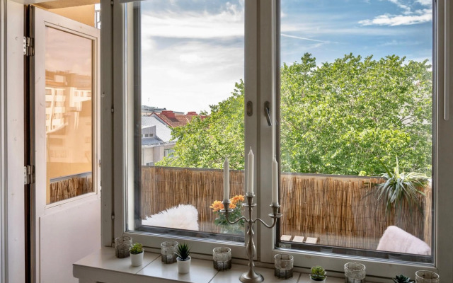☆Downtown apartment with views over city rooftops☆