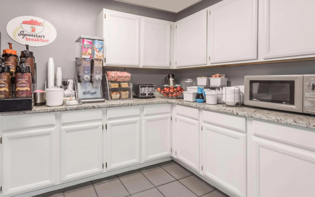 Best Western North Side Inn