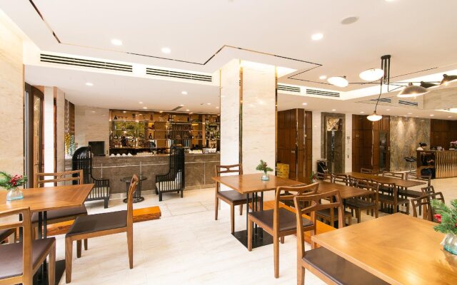 Brilliant Majestic Hotel