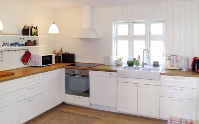 STRøNENESET (FJH231)