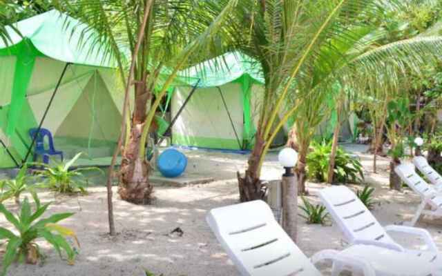 Koh Ngai Camping
