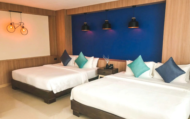 The Sixteenth Naiyang Beach Hotel