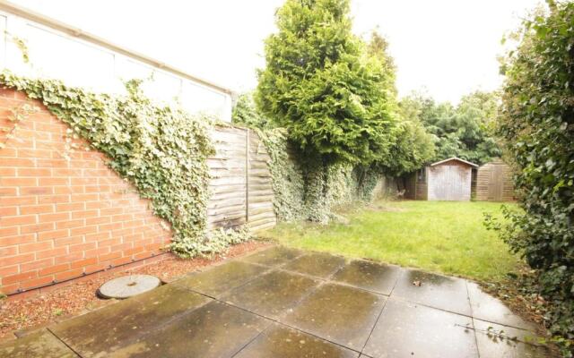 Fantastic 2-bed House in Hull. Garden, Sky tv