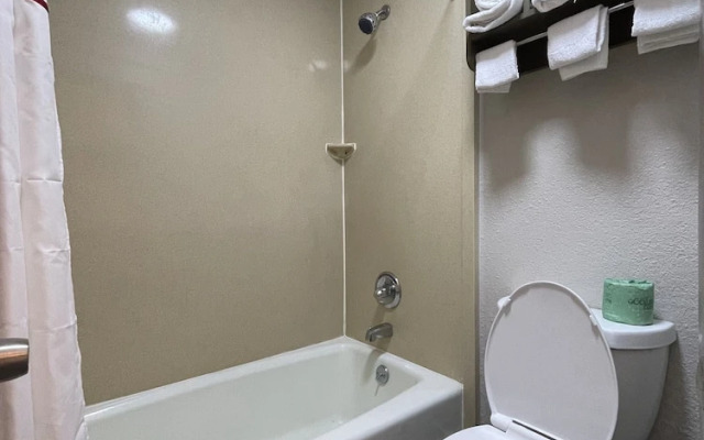 Red Roof Inn LaGrange