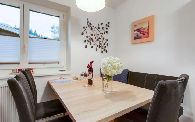 Cozy Apartment in Maria Alm near Ski Area