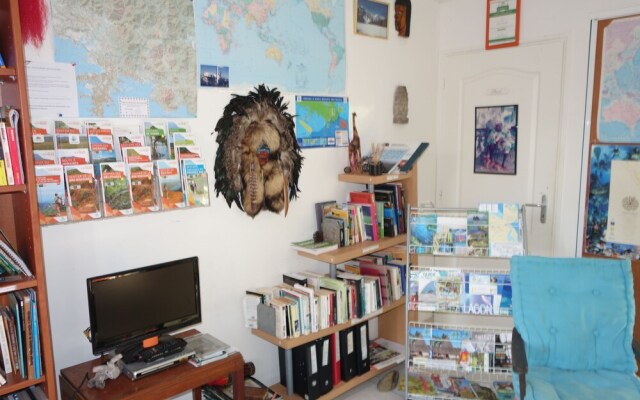 Tour du Monde, Gîte Des Voyageurs