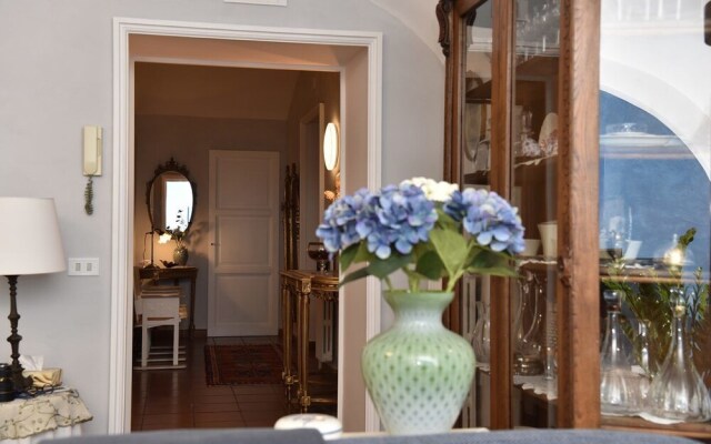 A' Studio Apartment - BH 117