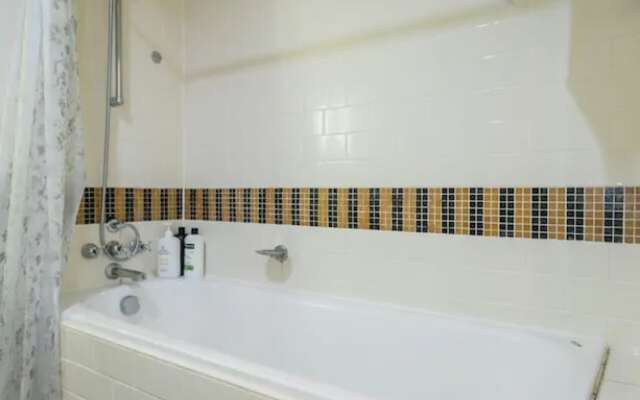 Studio Apt Hotel Pool, Gym, Wifi