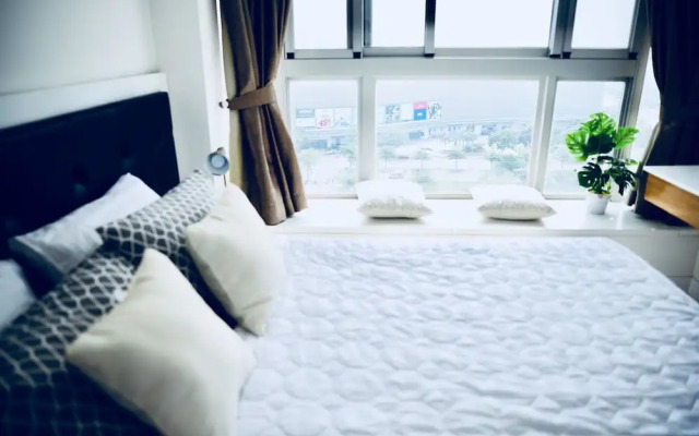 La Rose Great view 14th 2 Br. Apartment