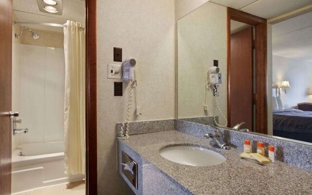 Days Inn By Wyndham Salina South