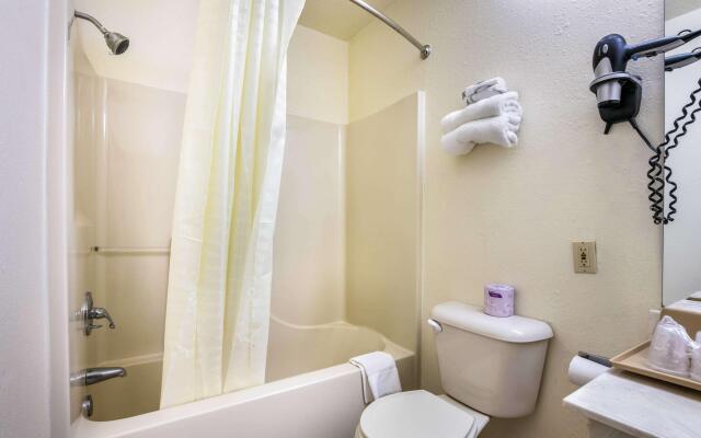 Econo Lodge & Suites Brinkley