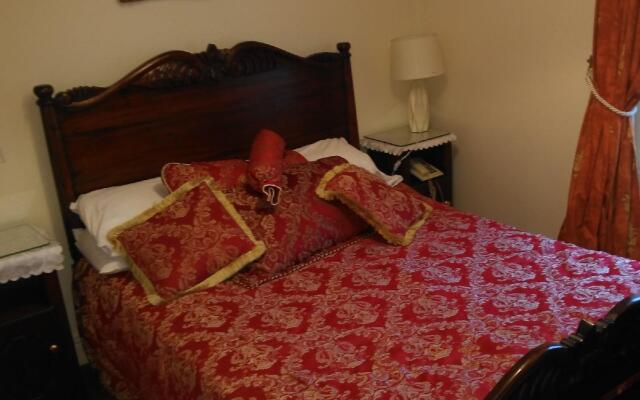 Fennessy's Hotel