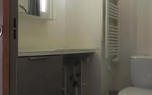 Studio Ttikia (Adults Only)