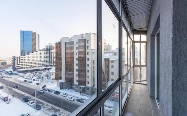 Пять звезд на Ленина 24