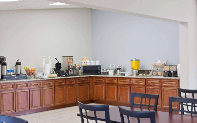 Rodeway Inn Charlotte Airport Area