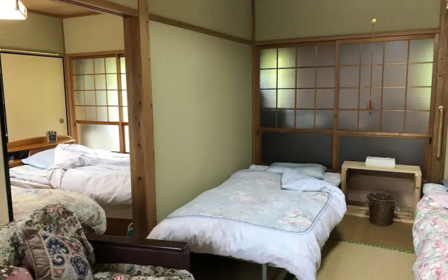 NISHINOKUBO