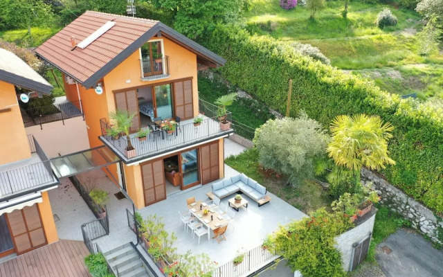 teresita in baveno with 3 bedrooms and 2 bathrooms