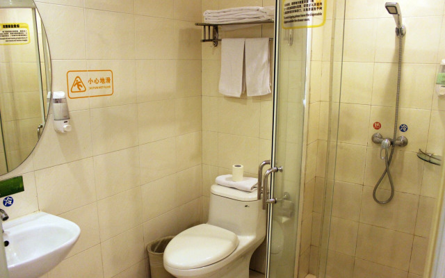 Green Oasis Hotel