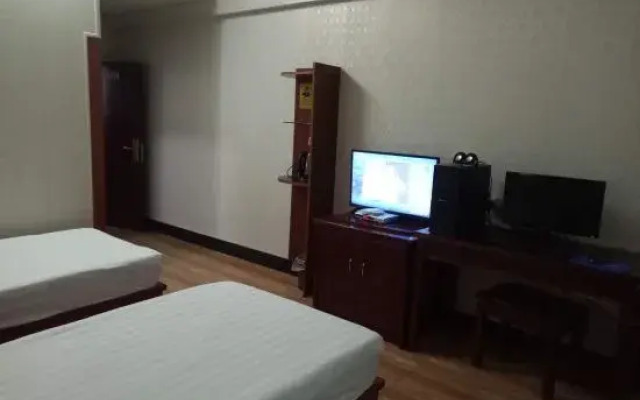 Pinglu Fuyan Hotel