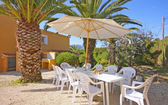 Villa - 5 Bedrooms with Pool and WiFi - 105012