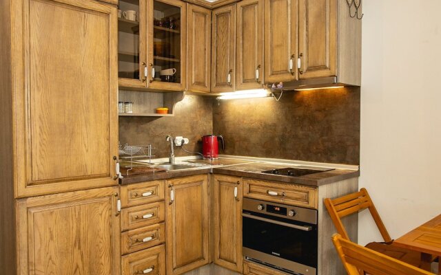 FM Premium 1-BDR Apartment with Pool & Parking - Summer Days