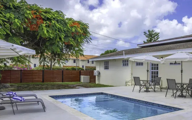Hello Summer! 4 Bedroom Villa