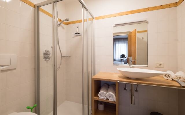 Art  Appartment Schatzer