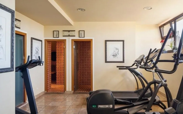 Ilunion Merida Palace