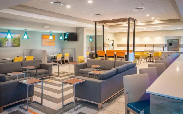 Holiday Inn Pensacola - University Area by IHG